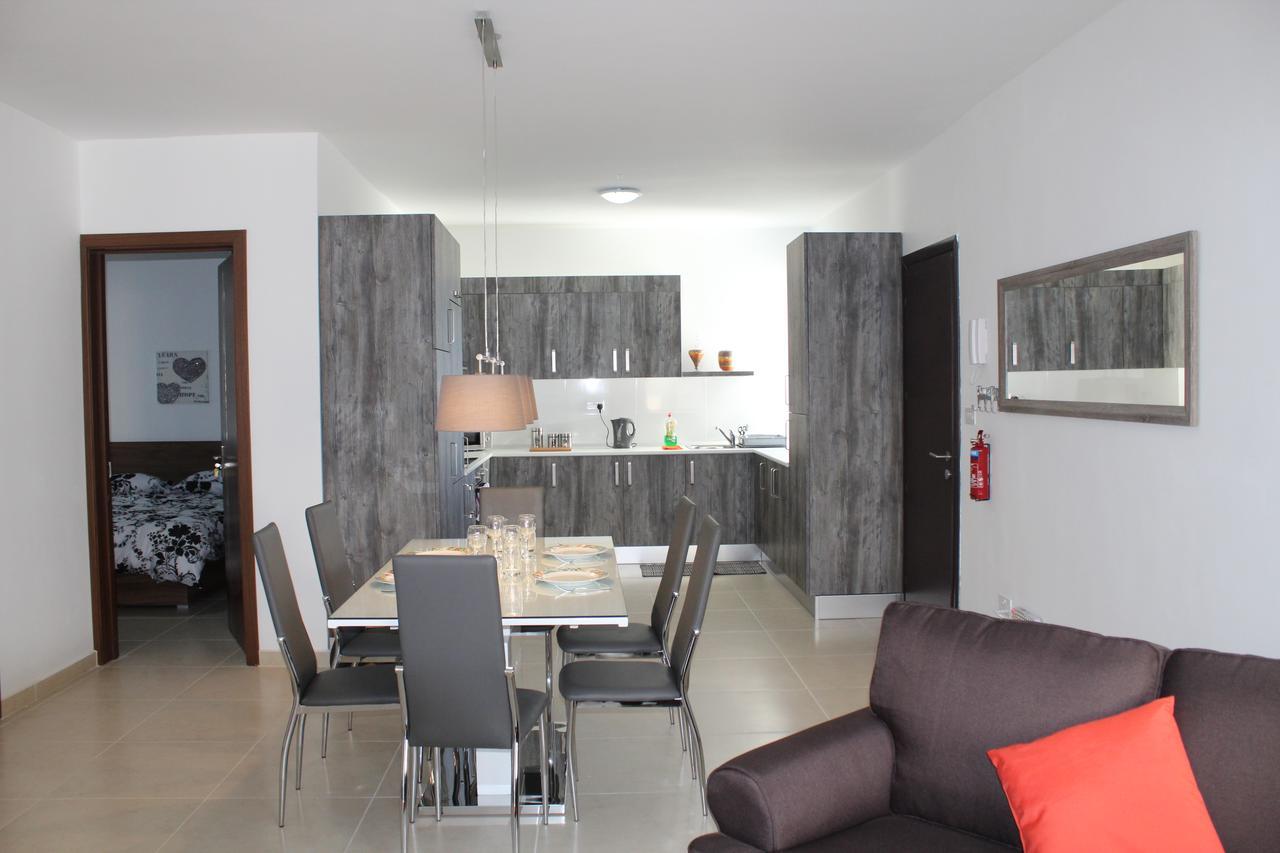 Centre Point Apartment Msida Exterior photo