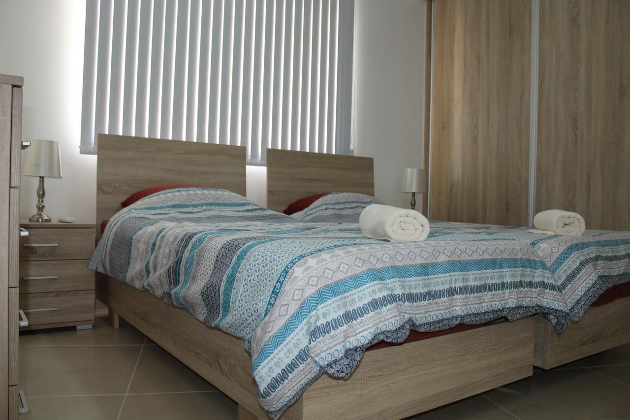 Centre Point Apartment Msida Exterior photo