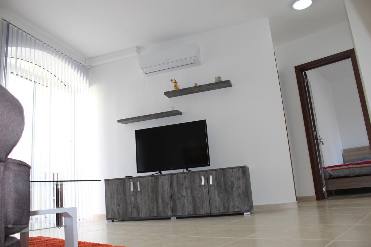 Centre Point Apartment Msida Exterior photo